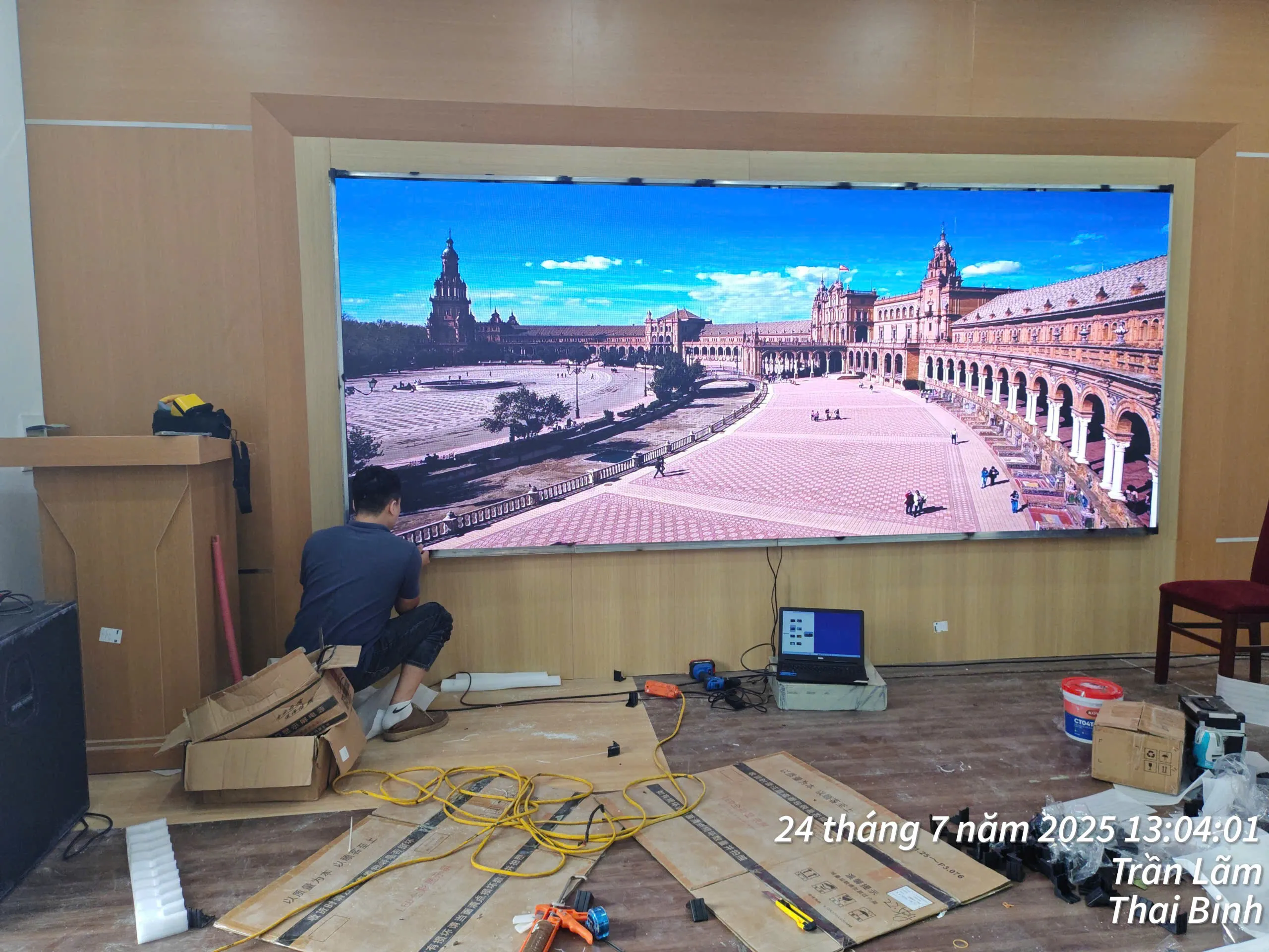 Màn hình LED P1.66