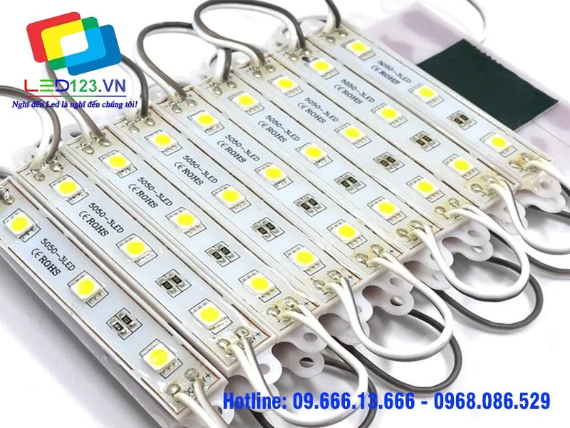 Led hắt 3 bóng 5054 màu trắng