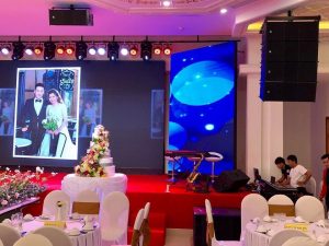 Thi công màn hình Led P4 Screen Shenzen tại nhà hàng tiệc cưới tại Nhà Hàng Diamond Place Thành Phố Quảng Ngãi.